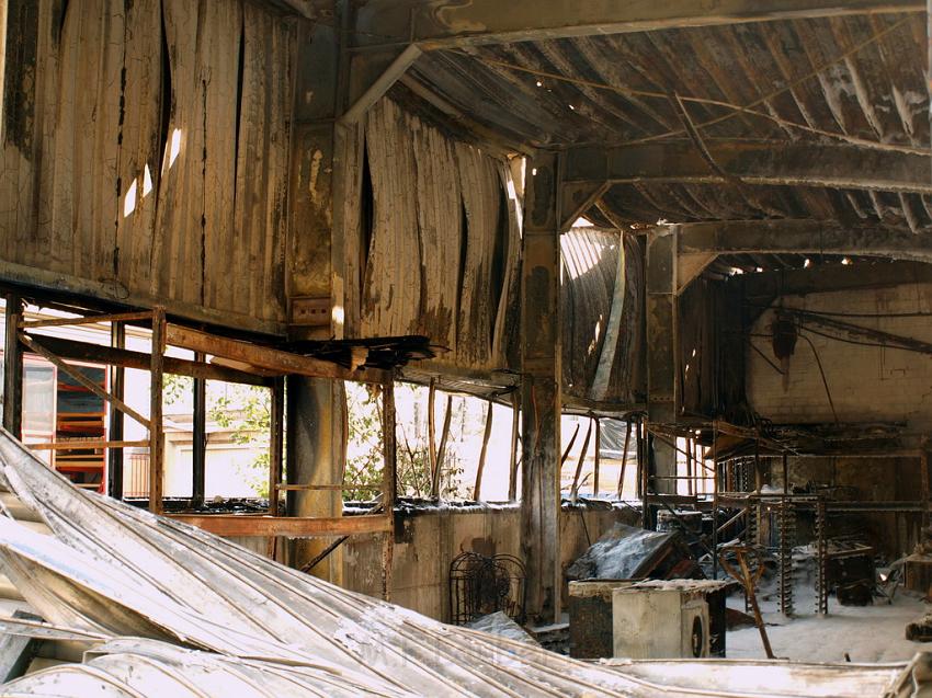 Feuer Halle Siegburg Gewerbegebiet Zange P057.JPG